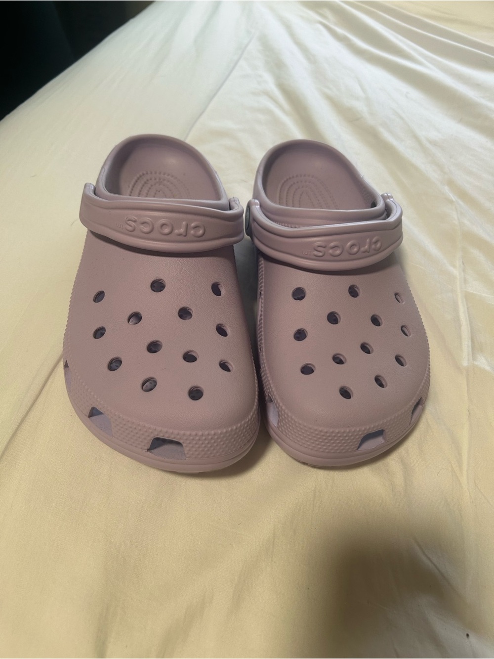 Crocs Womens Classic Clog in lavender